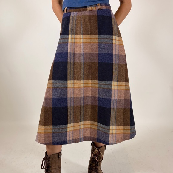 Dresses & Skirts - High-Waist Plaid Midi Skirt in Blue & Brown